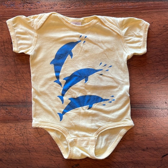 PRAWNO | dolphin onesie | 12 months - Picture 1 of 5